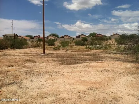 3360 Edwin Rd, Tucson, AZ 85739 photo 2