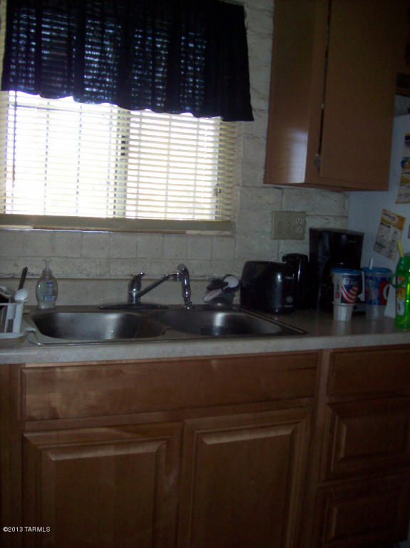 2326 E Hedrick Dr, Tucson, AZ 85719 photo 7