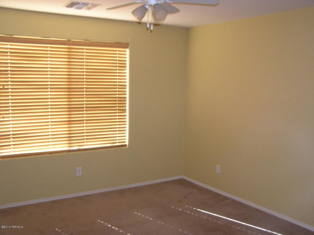 8436 E Sarnoff Ridge Loop, Tucson, AZ 85710 photo 8