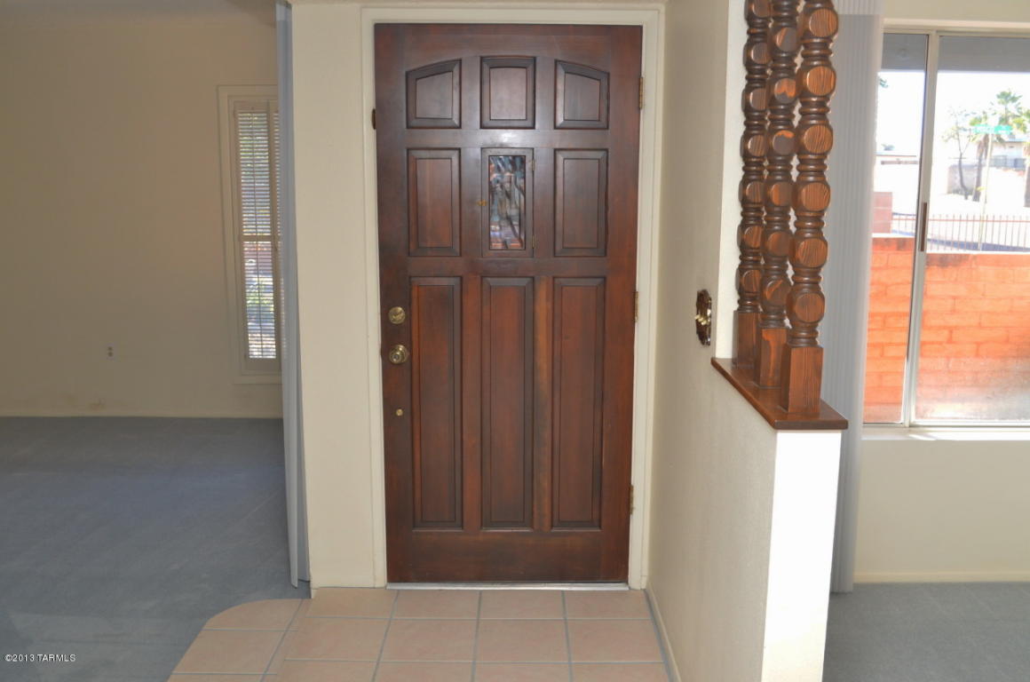 9201 E Visco, Tucson, AZ 85710 photo 17