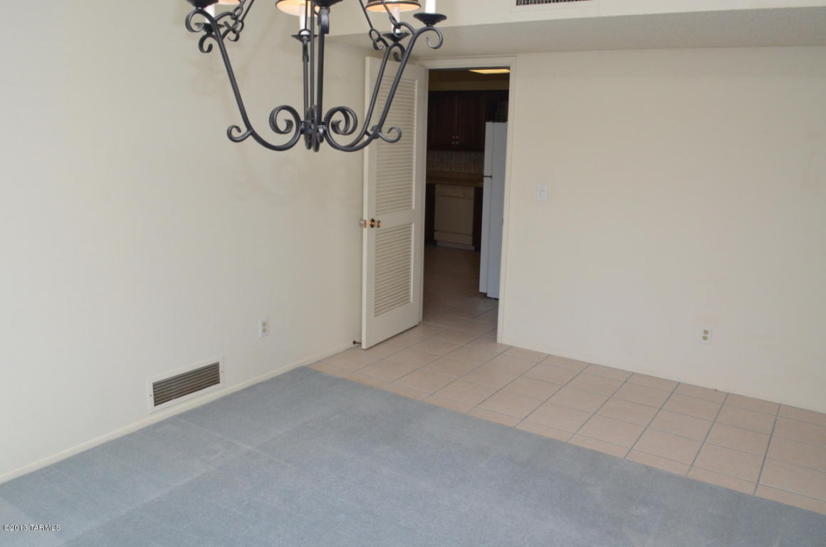 9201 E Visco, Tucson, AZ 85710 photo 21