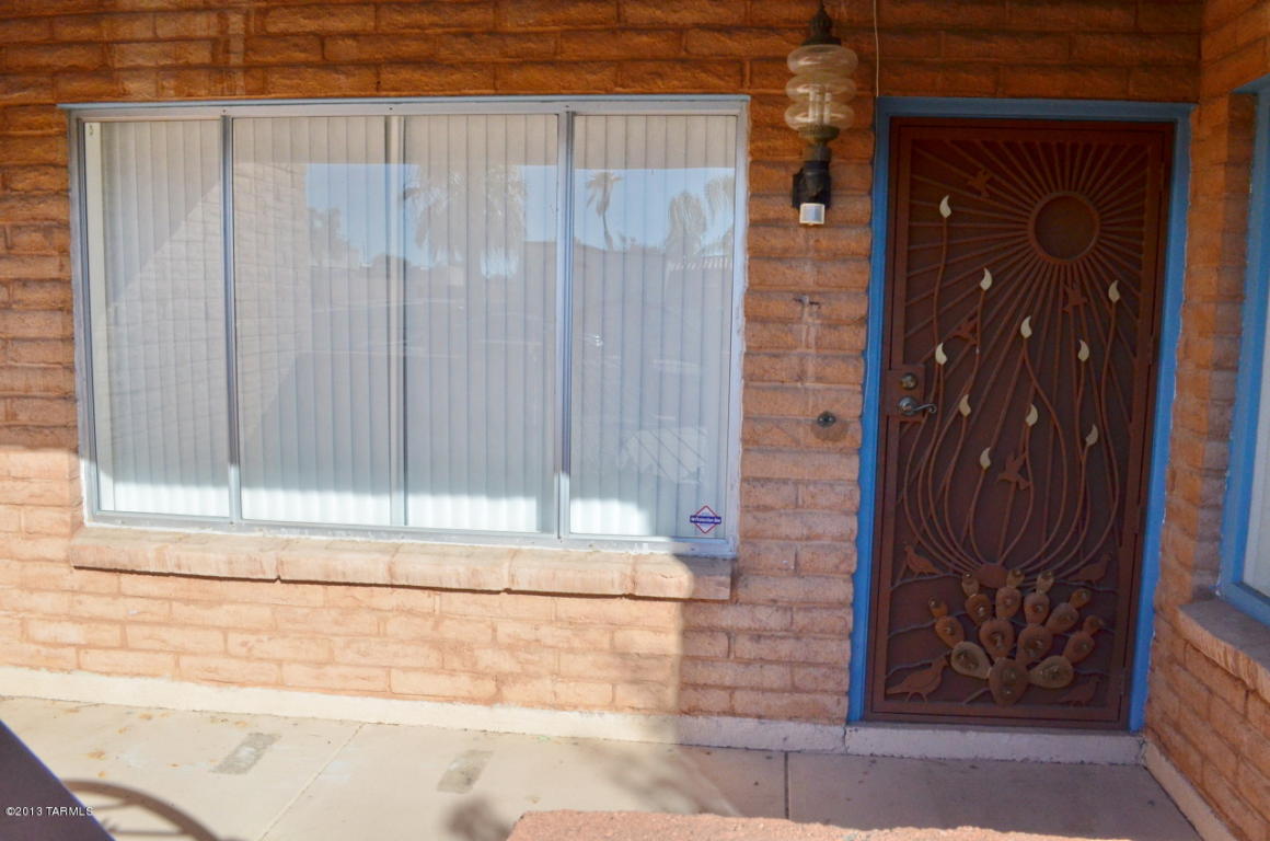 9201 E Visco, Tucson, AZ 85710 photo 2