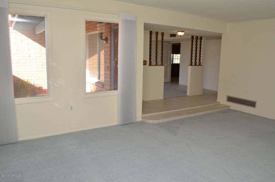 9201 E Visco, Tucson, AZ 85710 photo 19