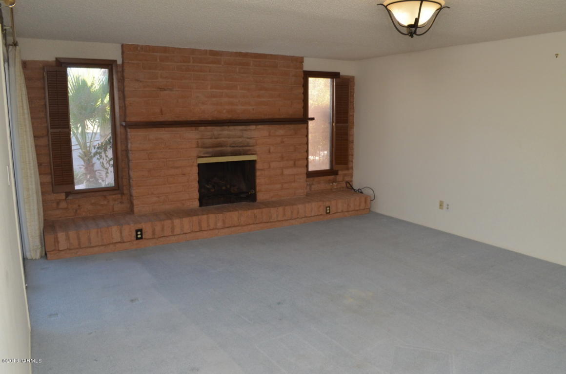 9201 E Visco, Tucson, AZ 85710 photo 24