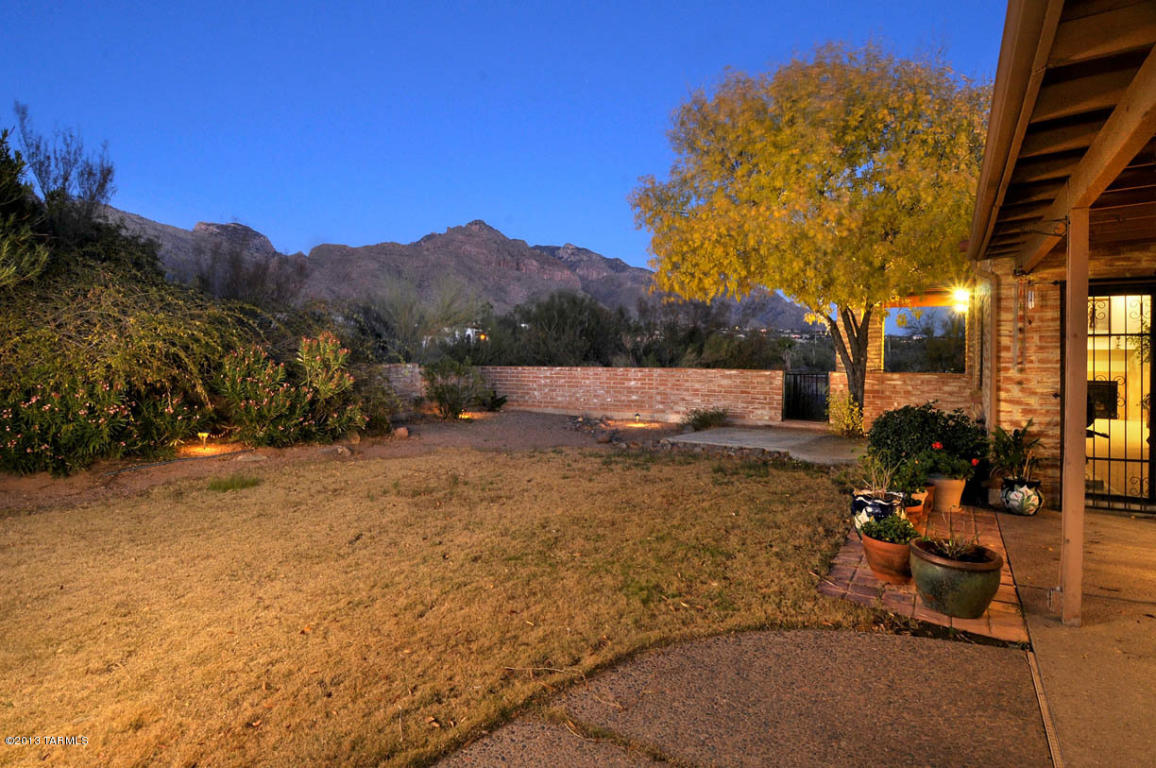 1315 E Thunderhead Cir, Tucson, AZ 85718 photo 17