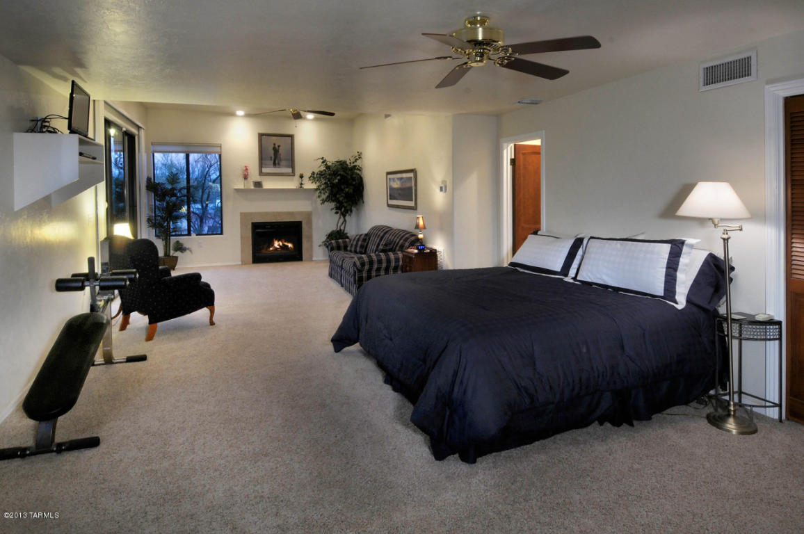 1315 E Thunderhead Cir, Tucson, AZ 85718 photo 7
