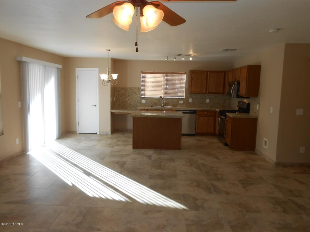 3870 Eventide St, Tucson, AZ 85706 photo 5