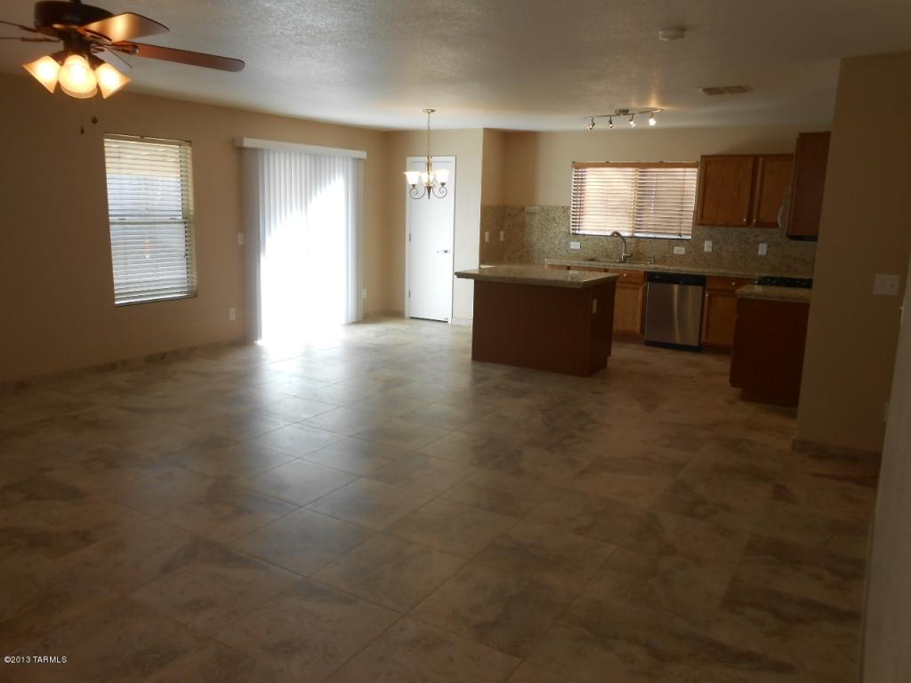 3870 Eventide St, Tucson, AZ 85706 photo 3