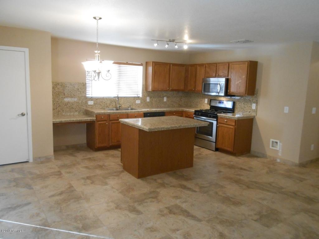 3870 Eventide St, Tucson, AZ 85706 photo 8