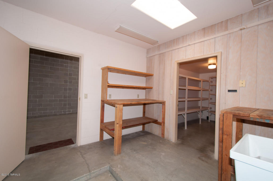 5630 E Binghampton Dr, Tucson, AZ 85712 photo 35