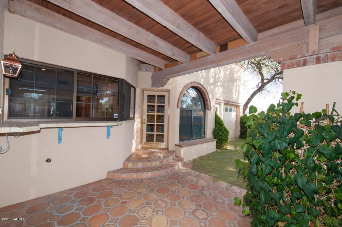 5630 E Binghampton Dr, Tucson, AZ 85712 photo 30