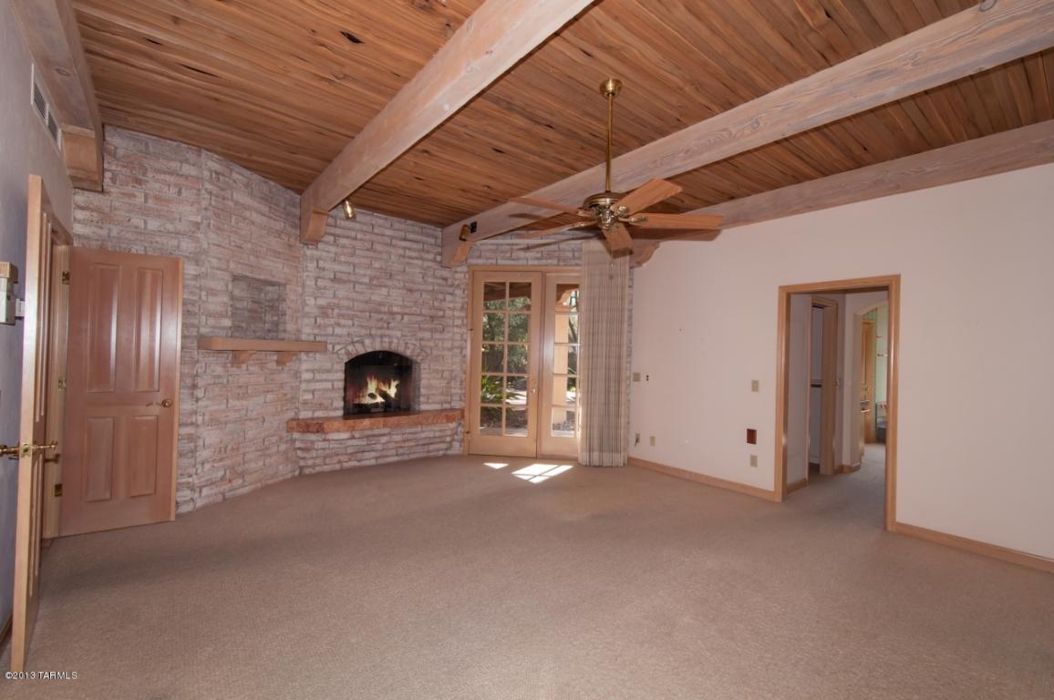 5630 E Binghampton Dr, Tucson, AZ 85712 photo 13