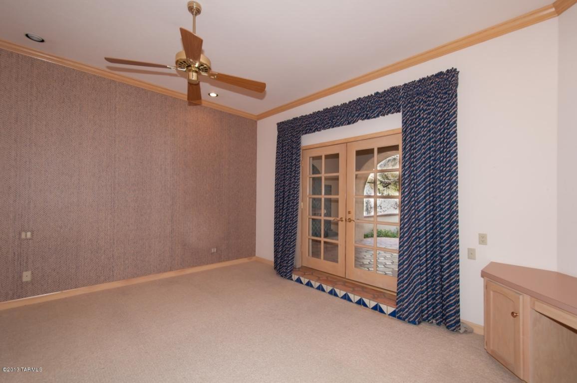 5630 E Binghampton Dr, Tucson, AZ 85712 photo 21