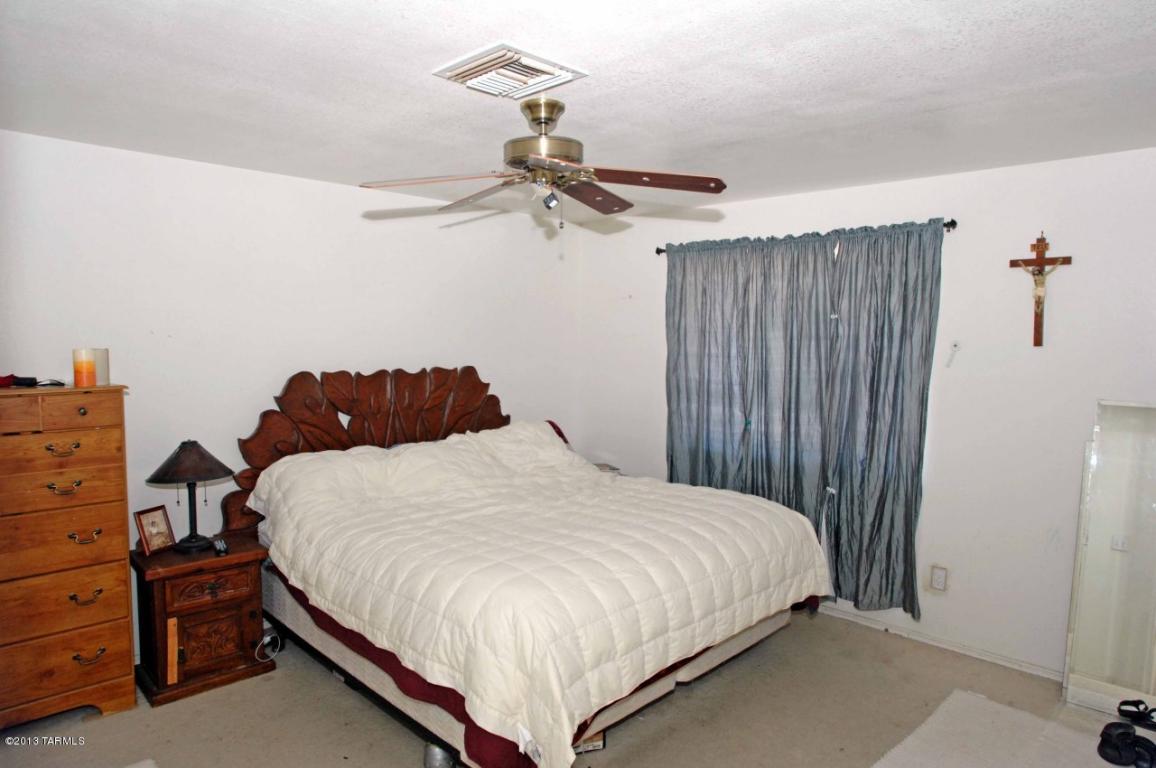 6415 S Buckaroo Loop, Tucson, AZ 85757 photo 8
