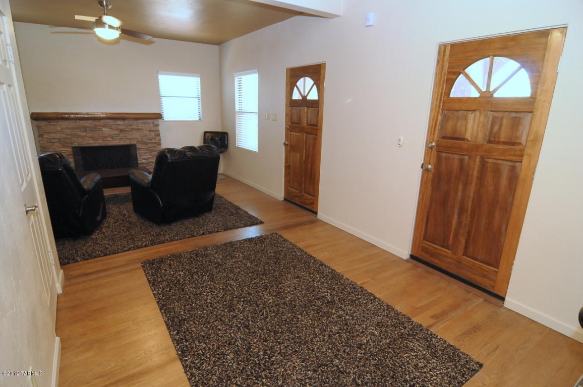 2004 E 8th St, Tucson, AZ 85719 photo 4
