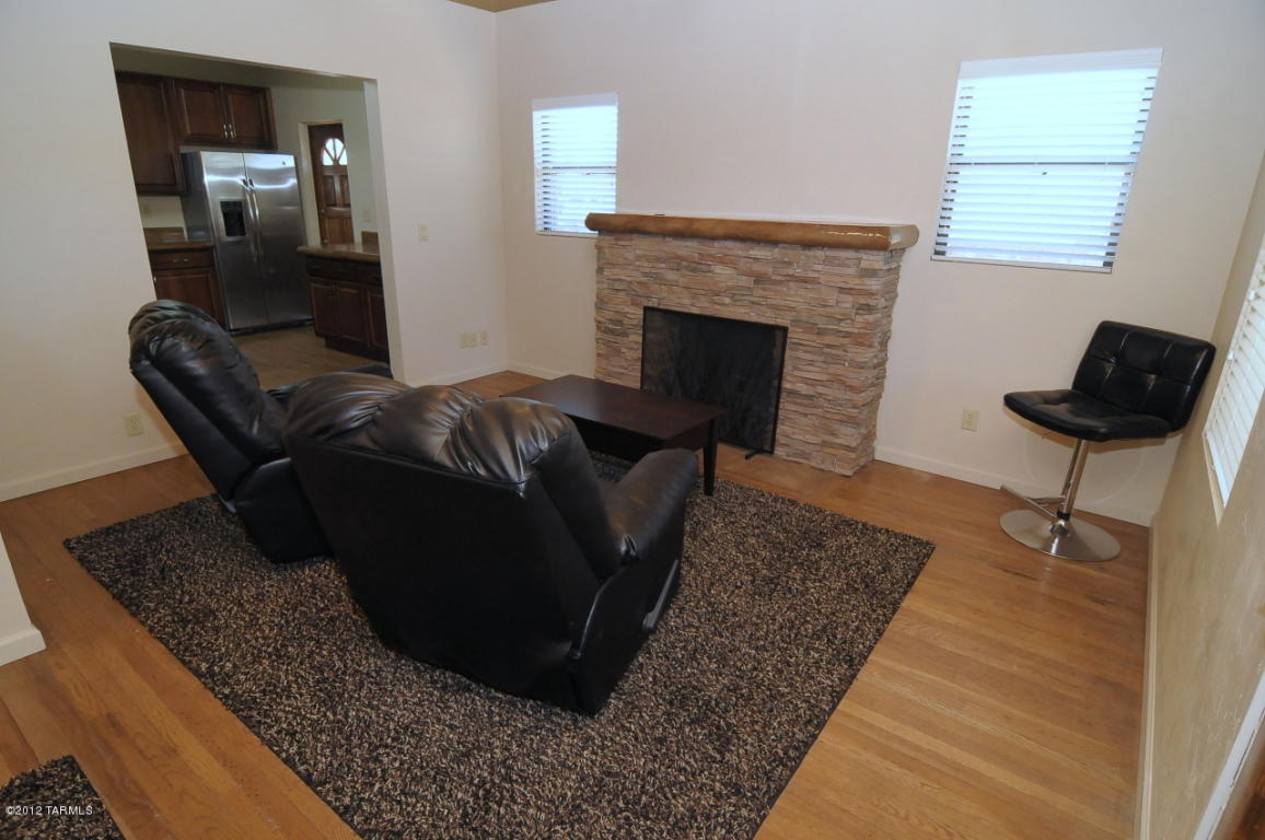 2004 E 8th St, Tucson, AZ 85719 photo 1