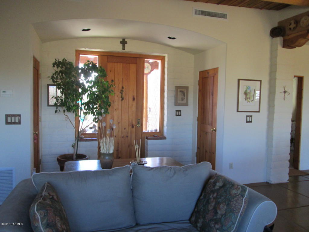 2881 E Shasta Ln, Vail, AZ 85641 photo 6