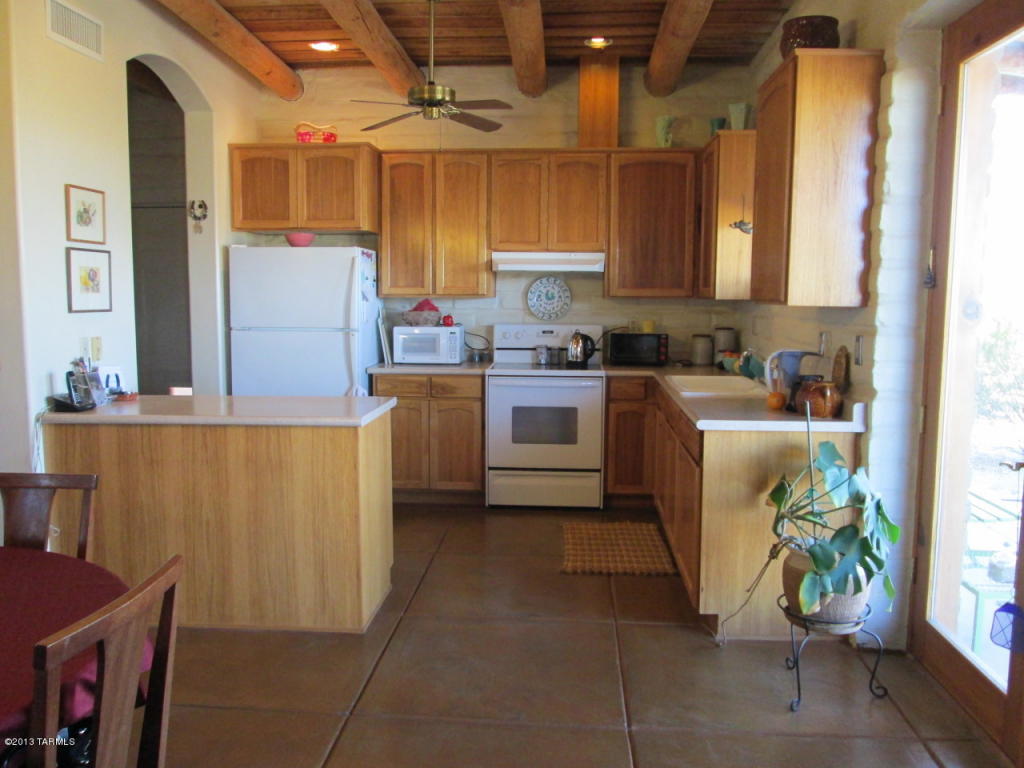 2881 E Shasta Ln, Vail, AZ 85641 photo 2