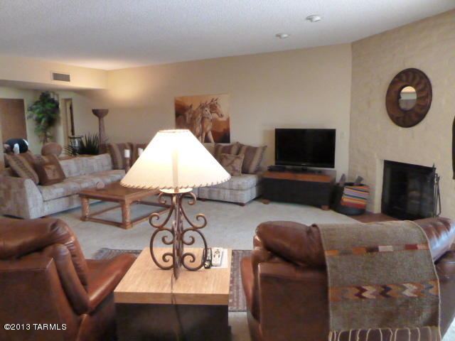 656 E Savannah St, Vail, AZ 85641 photo 5