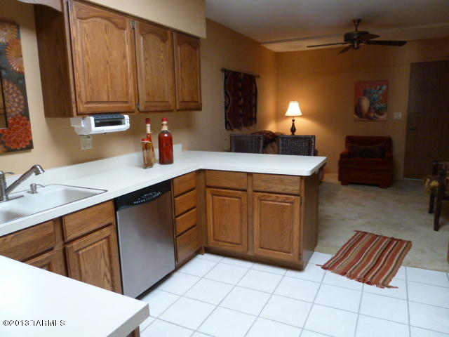 656 E Savannah St, Vail, AZ 85641 photo 8