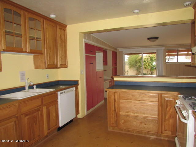2802 E Devon St, Tucson, AZ 85716 photo 2