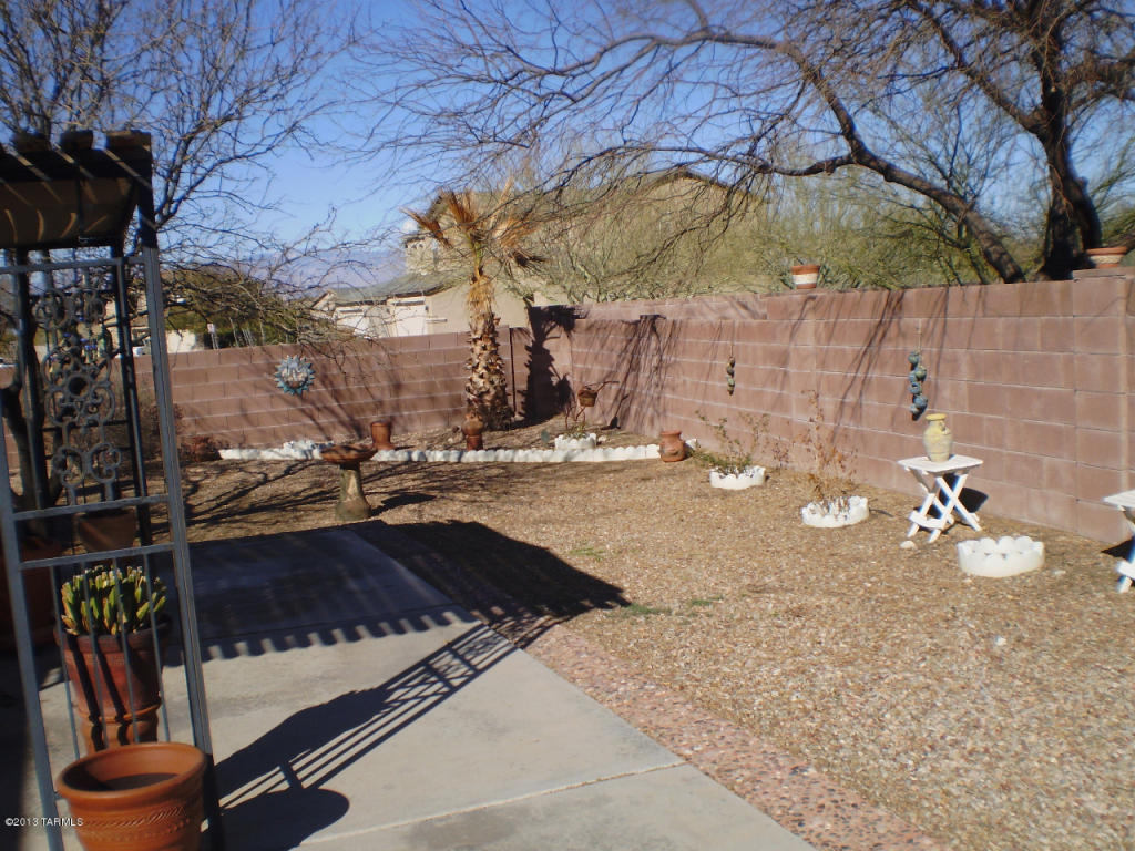 6267 E Thunder River Dr, Tucson, AZ 85756 photo 2