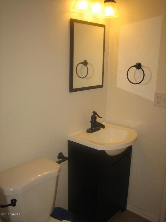 6918 N Eclipse Pl, Tucson, AZ 85741 photo 10