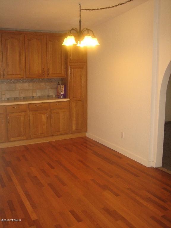 6918 N Eclipse Pl, Tucson, AZ 85741 photo 2