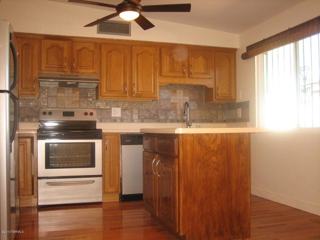 6918 N Eclipse Pl, Tucson, AZ 85741 photo 4