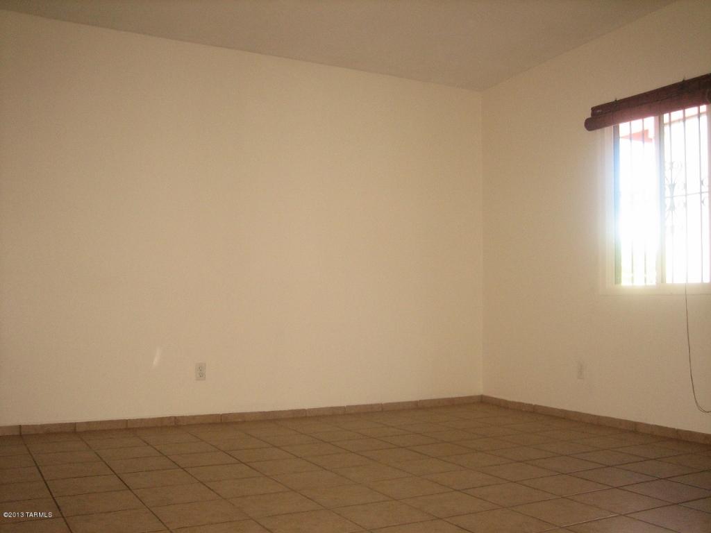 6918 N Eclipse Pl, Tucson, AZ 85741 photo 6