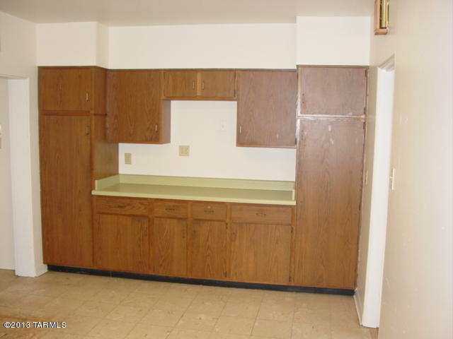 2850 E 3rd St, Tucson, AZ 85716 photo 8