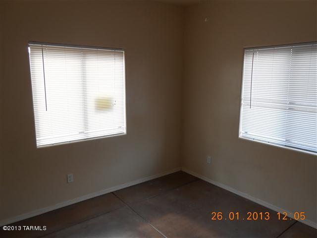 834 E Limberlost Dr, Tucson, AZ 85719 photo 12