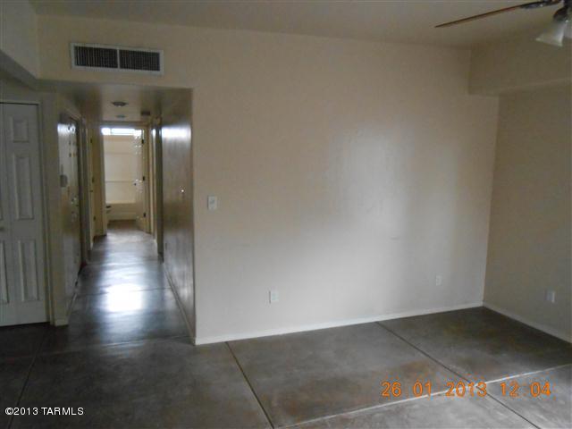 834 E Limberlost Dr, Tucson, AZ 85719 photo 3