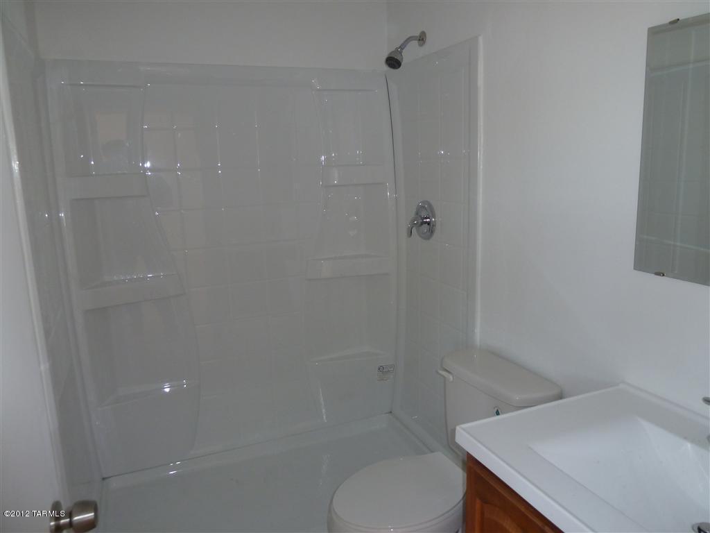 8258 E Beverly St, Tucson, AZ 85710 photo 6