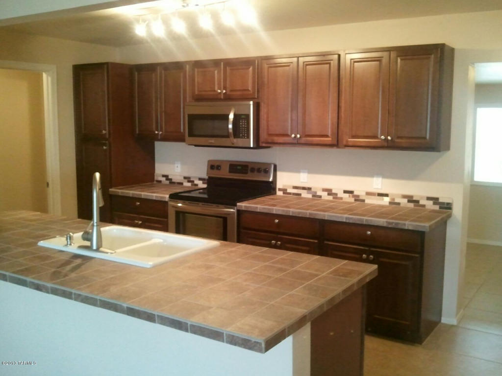 4802 Edison St, Tucson, AZ 85712 photo 4