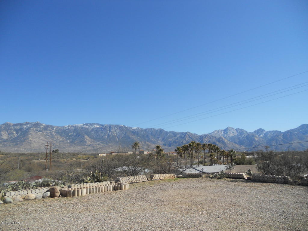 3205 E Thistle St, Tucson, AZ 85739 photo 2