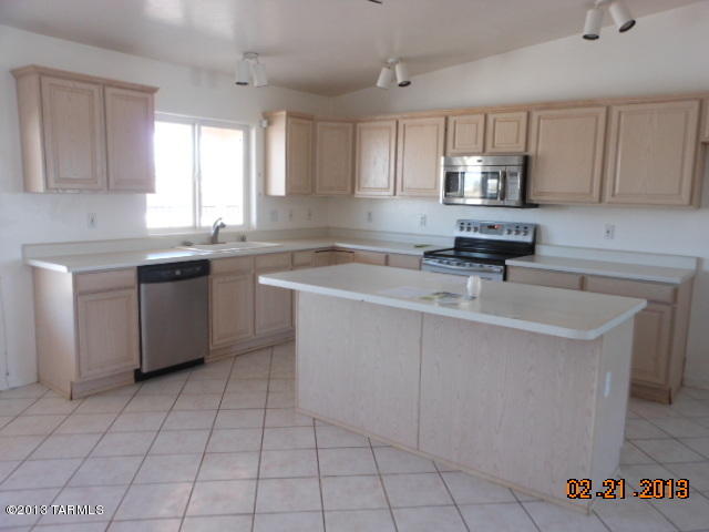 700 N Solar Dr, Vail, AZ 85641 photo 5