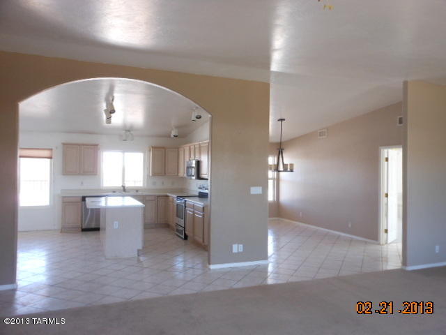 700 N Solar Dr, Vail, AZ 85641 photo 3