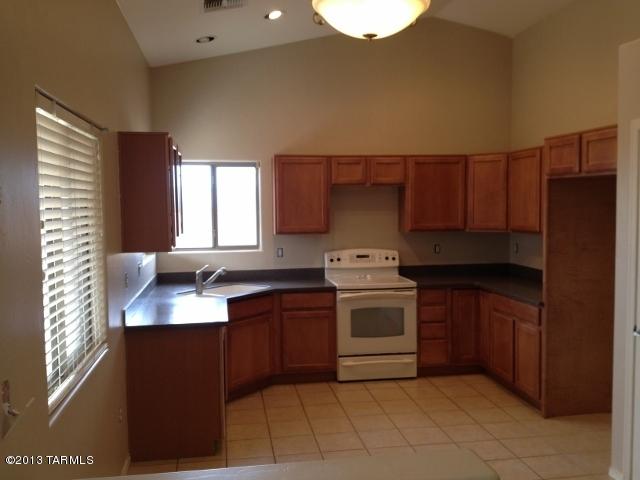 337 E Creosote Draw Rd, Vail, AZ 85641 photo 2