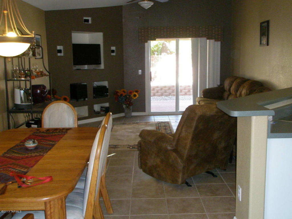 2577 E Chisel Ct, Oro Valley, AZ 85755 photo 5