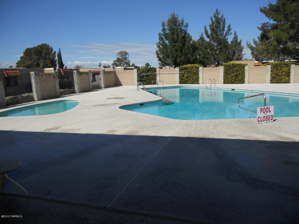 8421 E Brookside Ln, Tucson, AZ 85710 photo 20