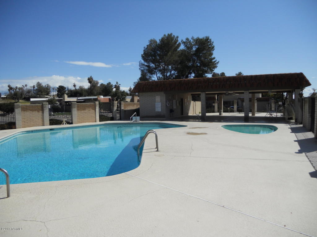 8421 E Brookside Ln, Tucson, AZ 85710 photo 21