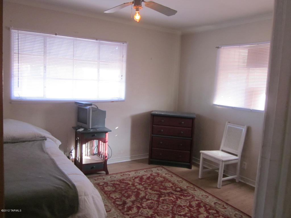 830 E Copper St, Tucson, AZ 85719 photo 17