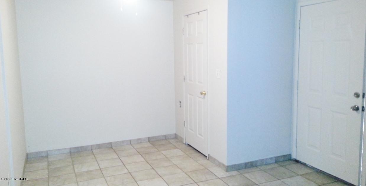 4208 E Kings, Tucson, AZ 85712 photo 14