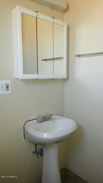 4208 E Kings, Tucson, AZ 85712 photo 18