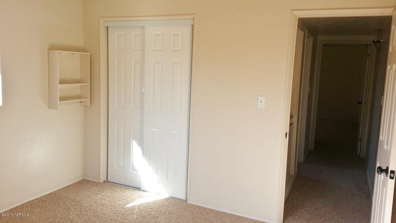4208 E Kings, Tucson, AZ 85712 photo 2