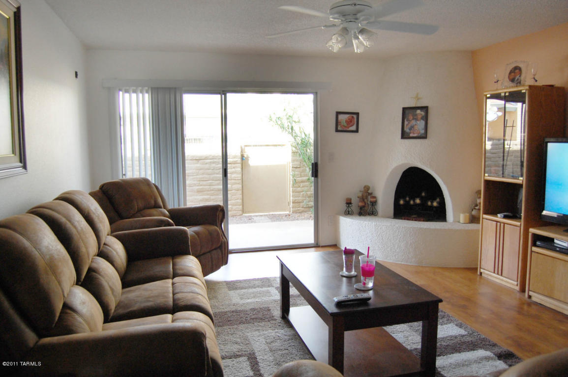7867 E 3rd St, Tucson, AZ 85710 photo 3
