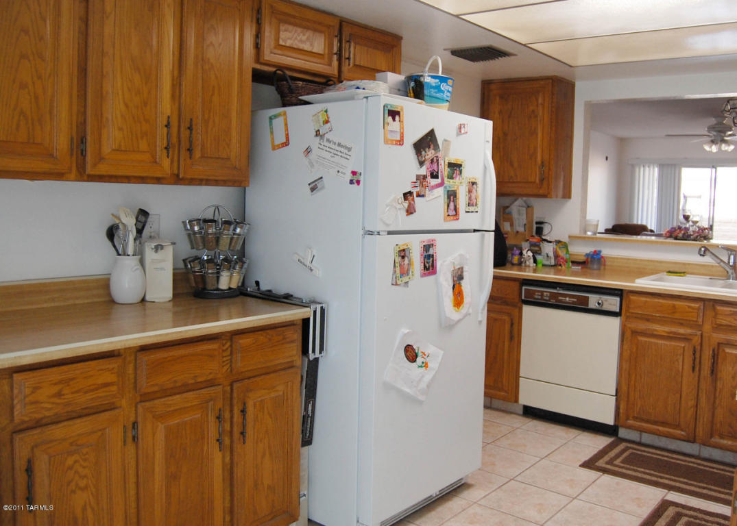 7867 E 3rd St, Tucson, AZ 85710 photo 4