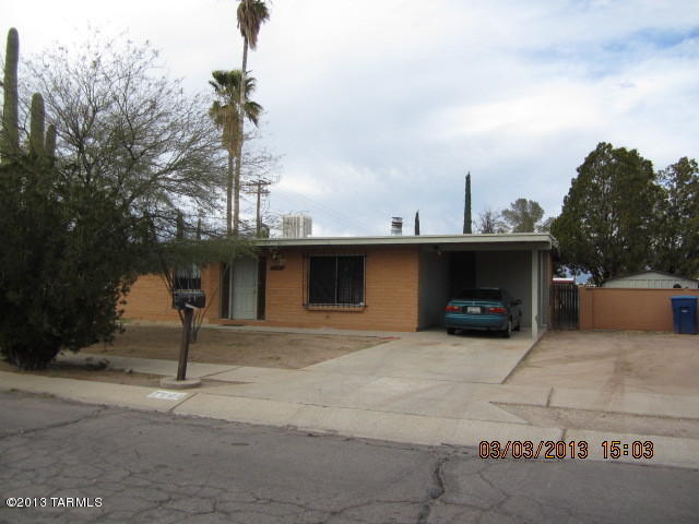 7501 E David Dr, Tucson, AZ 85730 photo 1