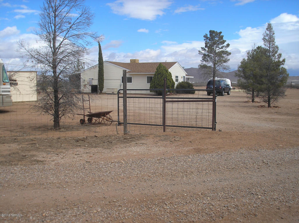 3408 E Red Stag Rd E, Pearce, AZ 85625 photo 2